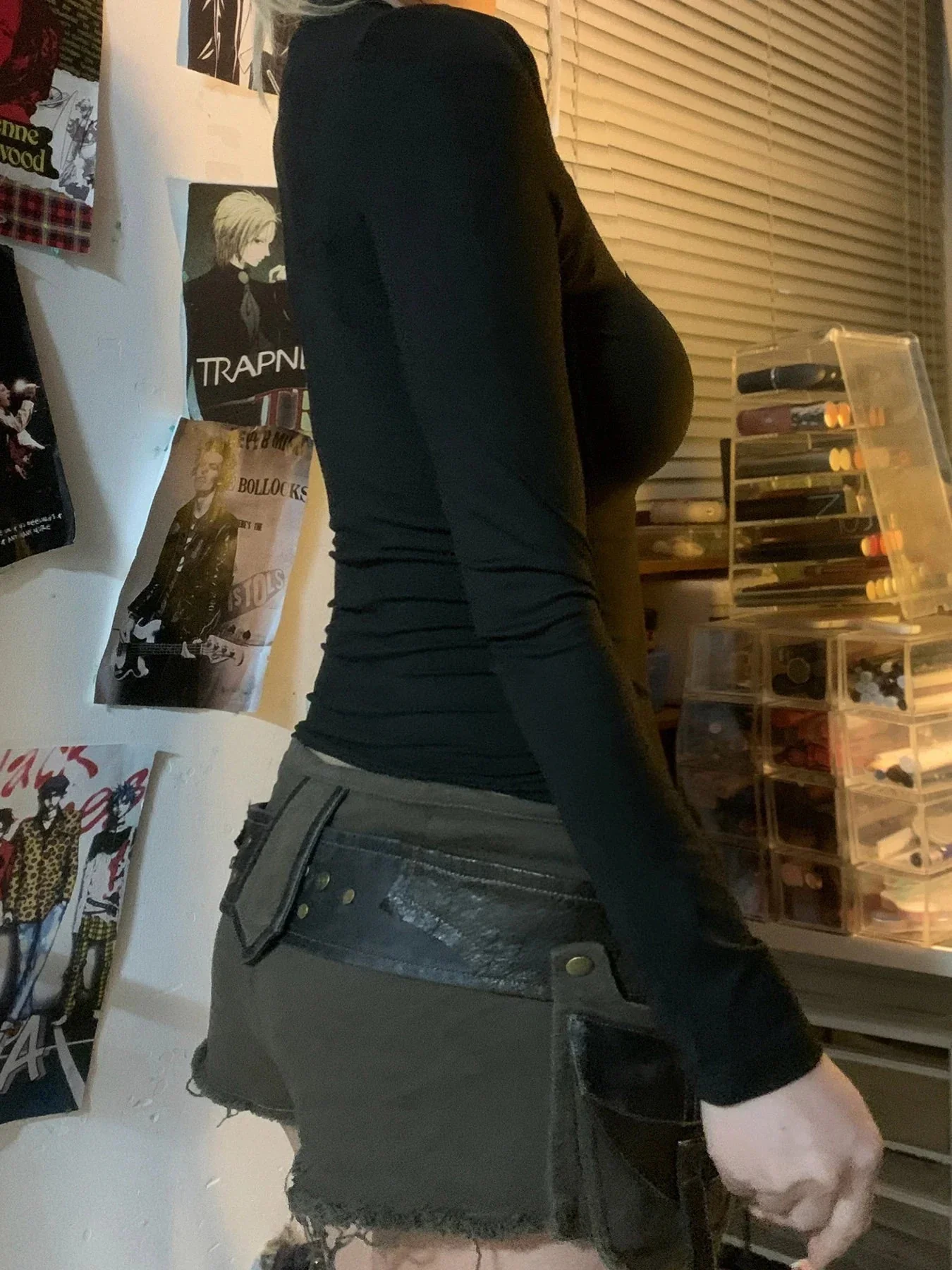 Thumbnail 4